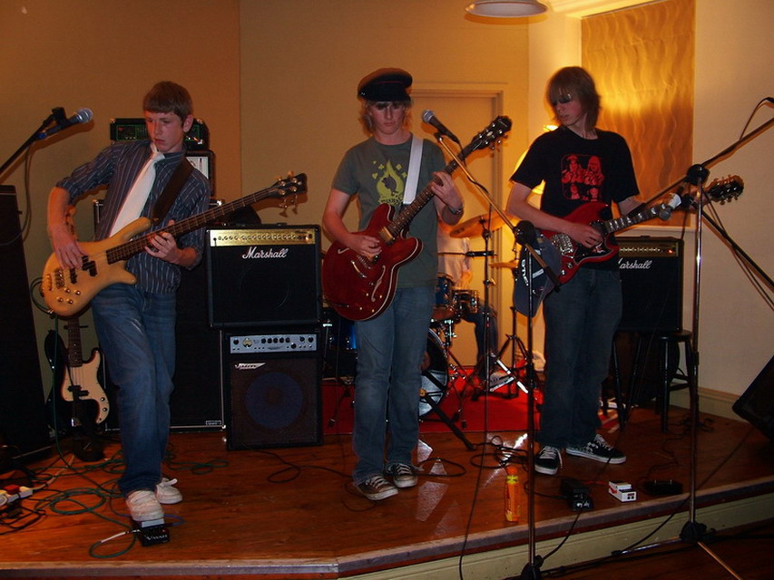 Trippin Over Wah + Old Basford + Grain @ Bunkers Hill